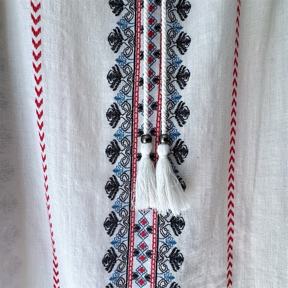 dylan White and Red Patterned Blouse - Picture 7 of 12